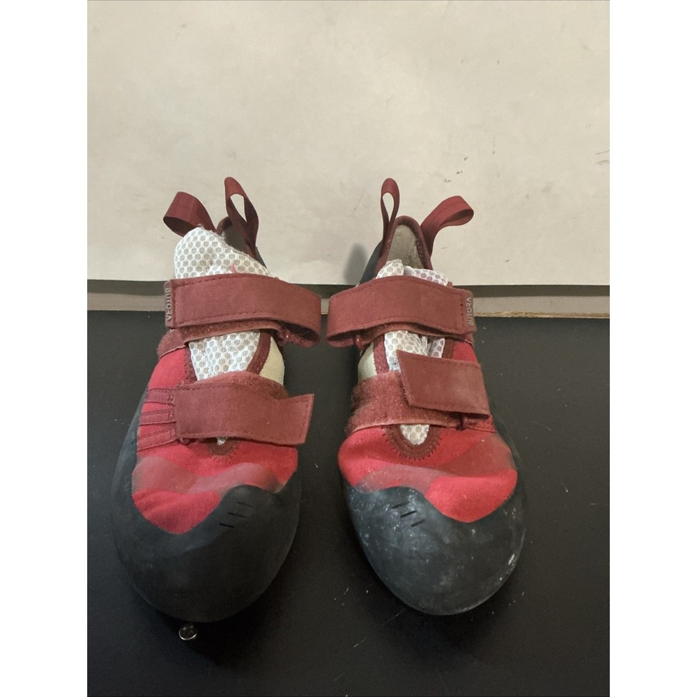 Butora Endeavor Women's Rock Climbing Shoes Size 41.5 US 8.5 - 9.5 Black & Red